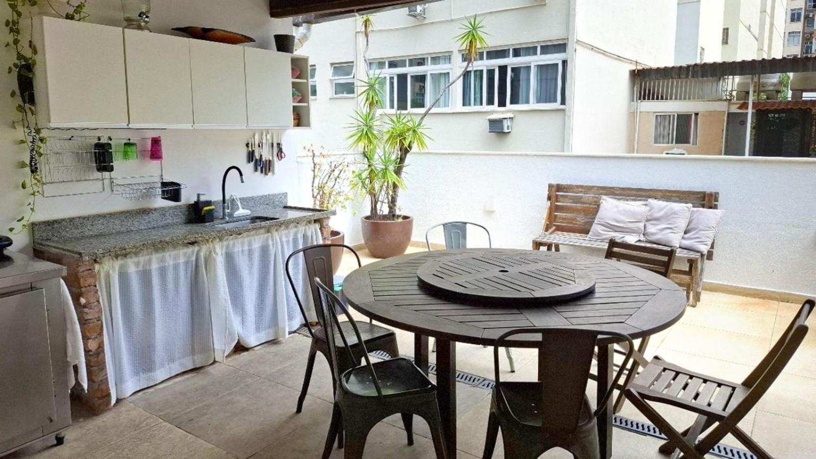 Pousada Fullano _ Entre Copacabana E Ipanema - Suites Privativas Confortaveis! Рио-де-Жанейро Экстерьер фото