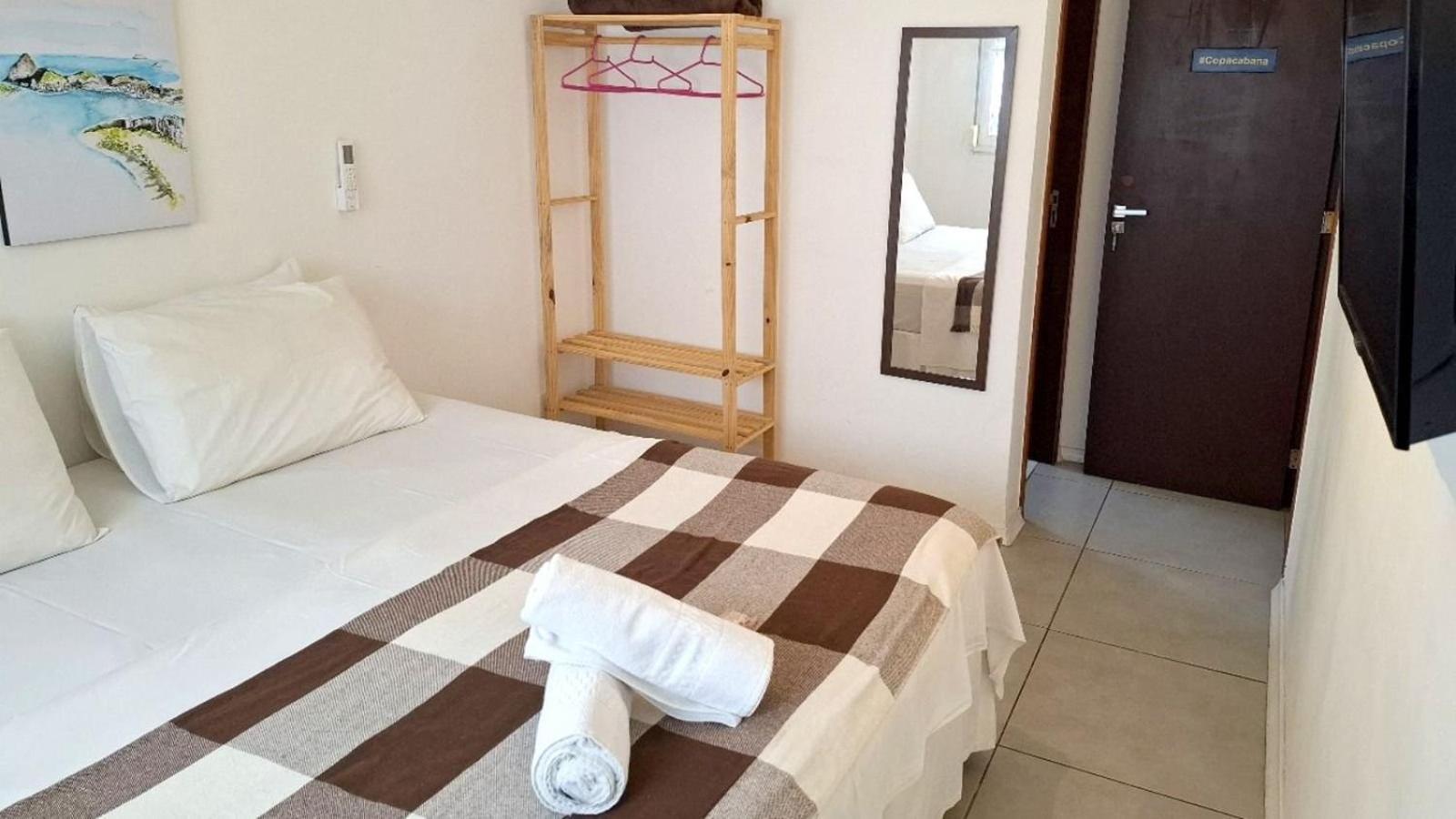 Pousada Fullano _ Entre Copacabana E Ipanema - Suites Privativas Confortaveis! Рио-де-Жанейро Экстерьер фото